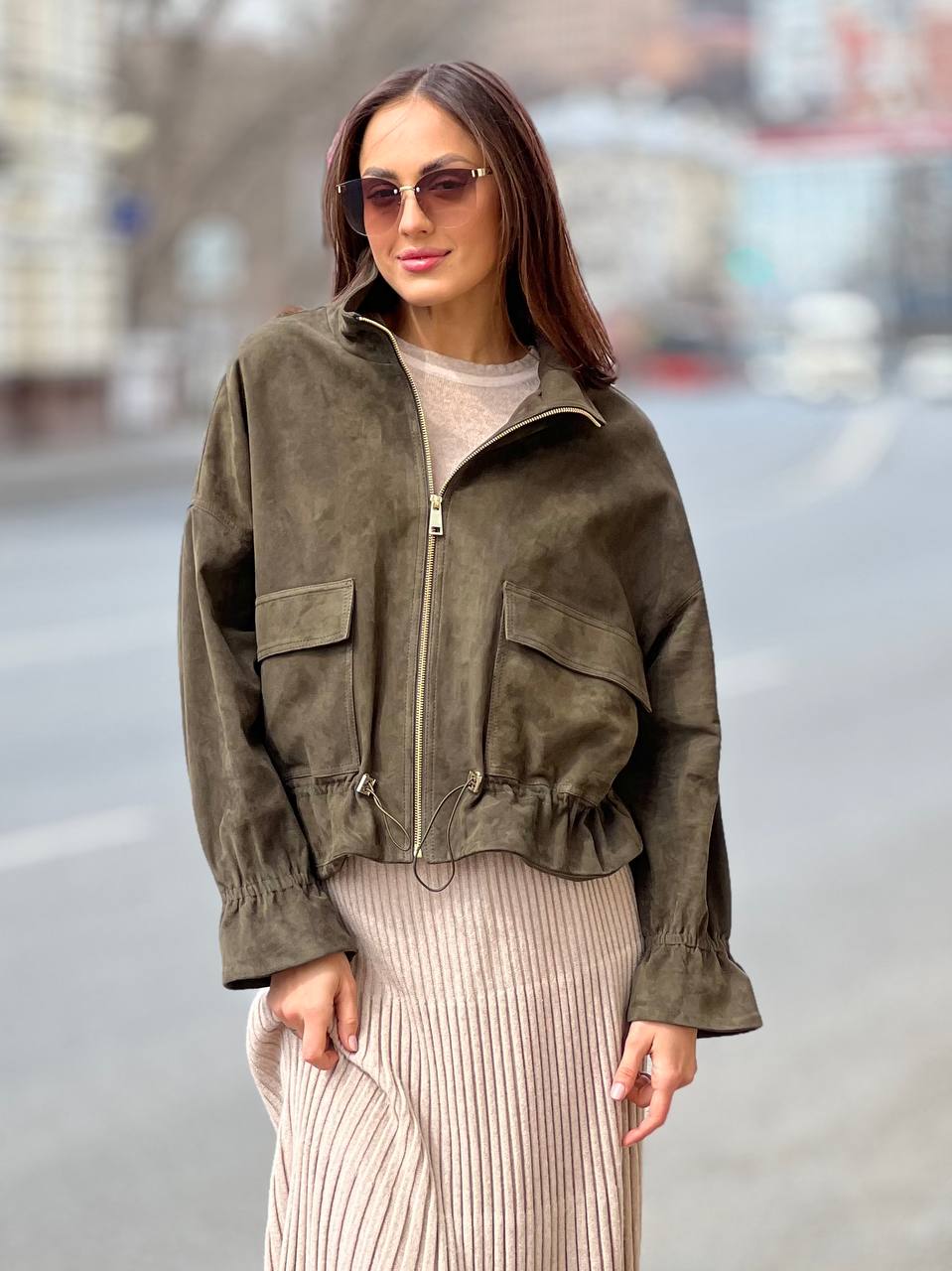 Куртка из натуральной замши цвета хаки