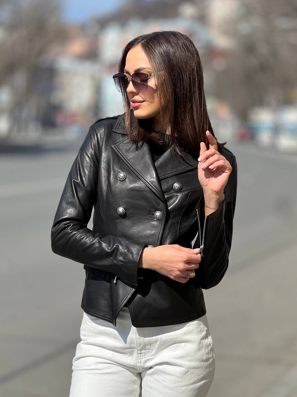 Пиджак из черной натуральной кожи