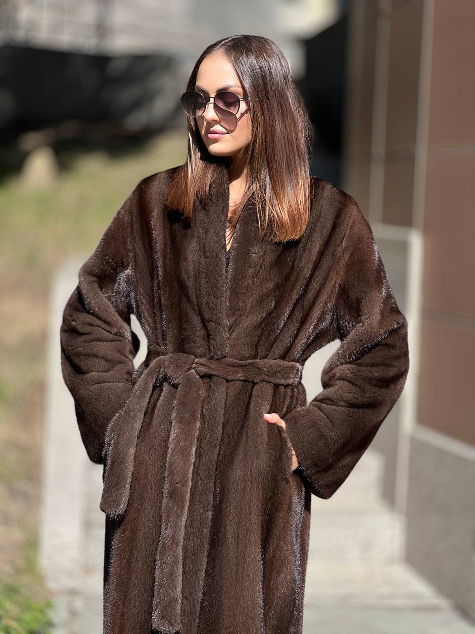 Шуба из меха норки в цвете Demi Buff