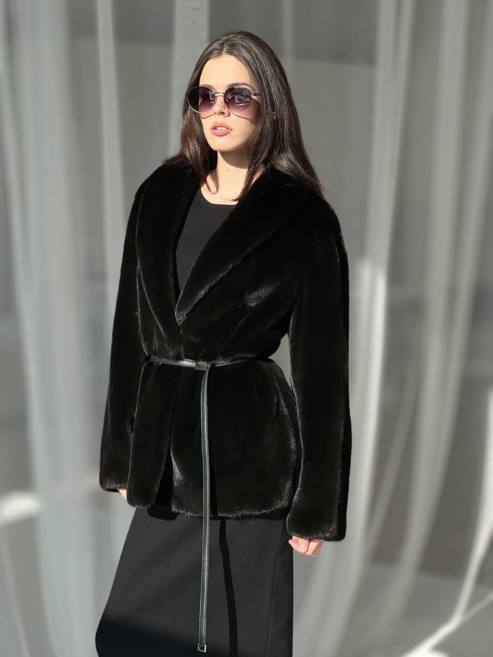 Полушубок из натуральной норки марки BLACKGLAMA