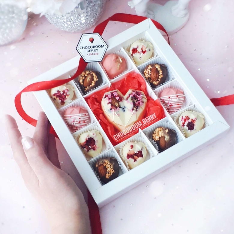 шоколадный набор на 14 февраля,что подарить на день влюбленных