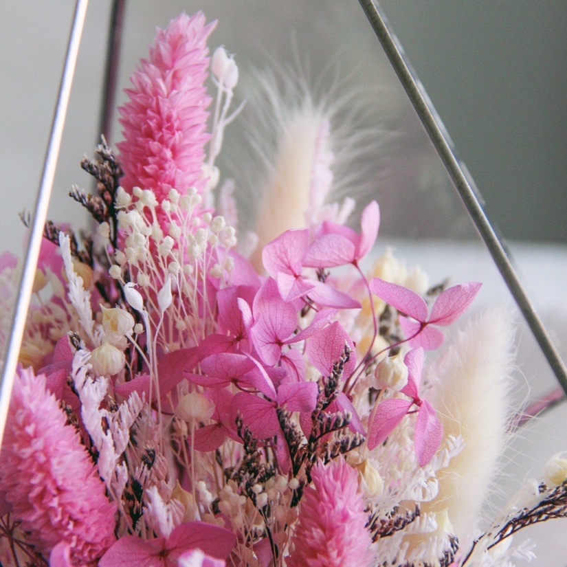 флорариум c сухоцветами большая Розовая гортензия