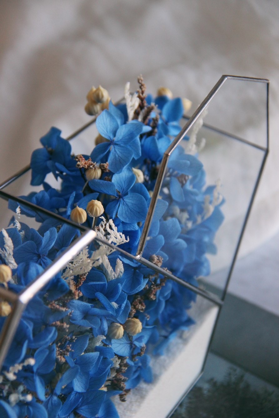 флорариум с сухоцветами в форме сердце Гортензия (цвета на выбор)