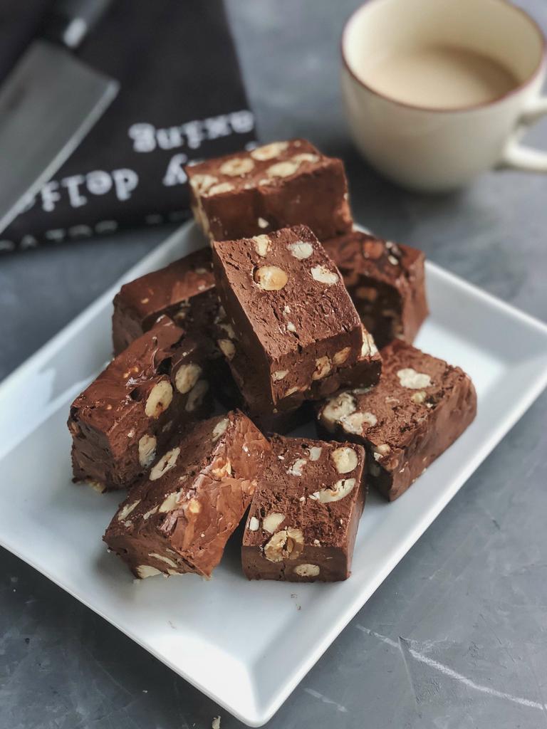 нуга с фундуком