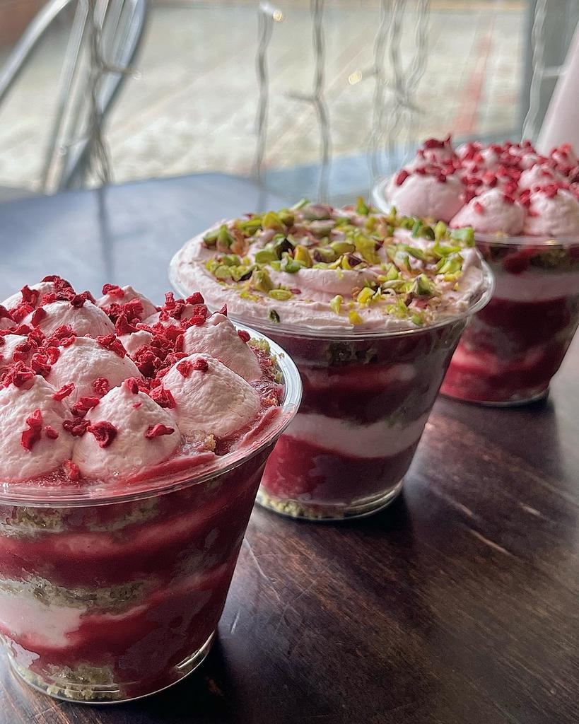 рецепт трайфл малина-фисташка без сахара