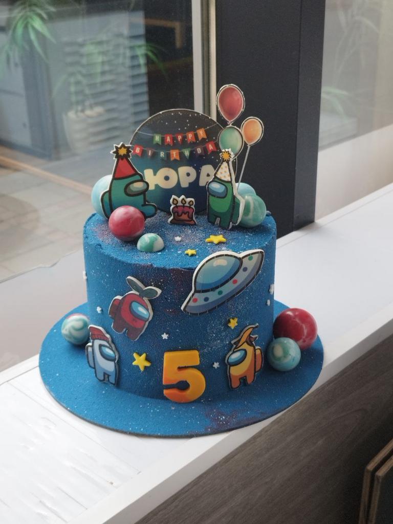 торт Амонг Ас