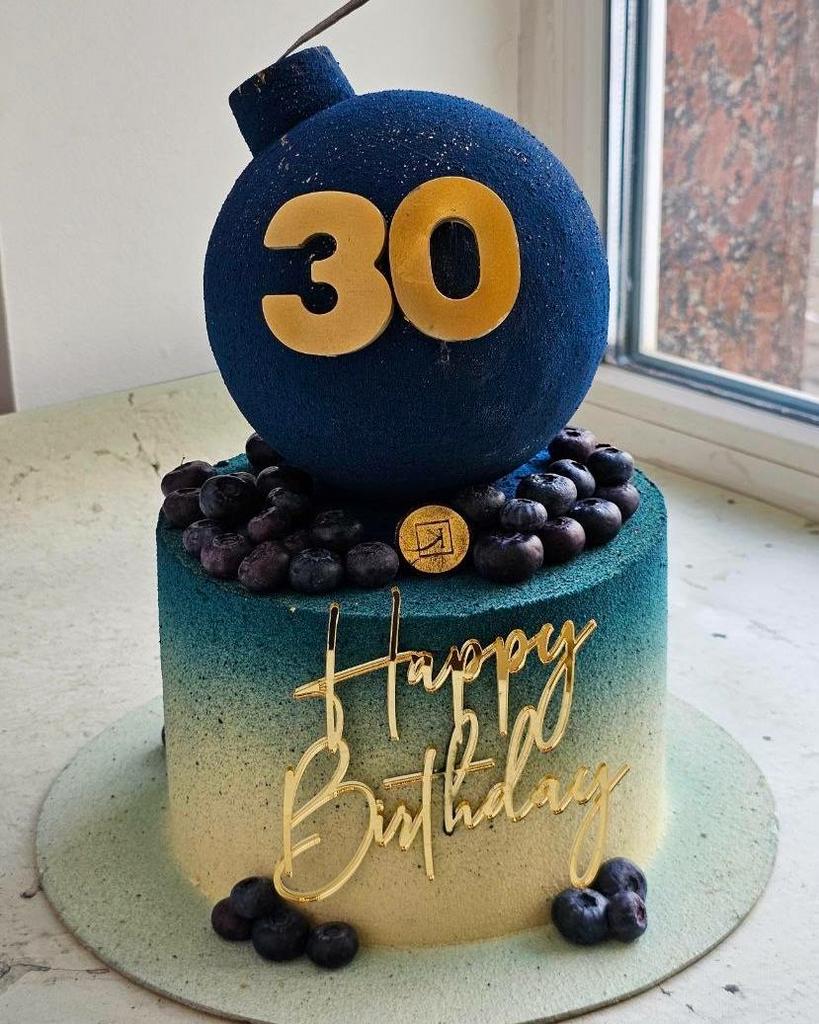 торт на 30 лет