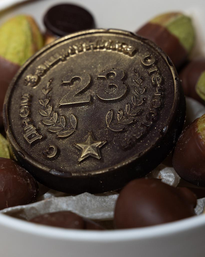 Медаль к 23 февраля С днем защитника отечества шоколад