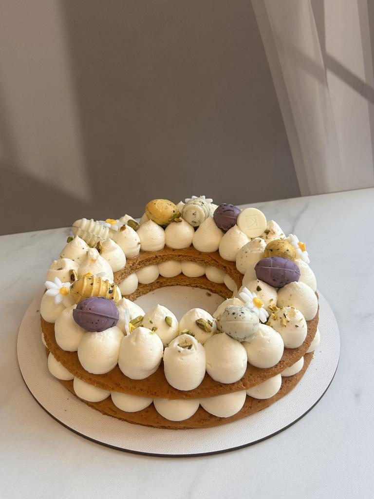 Открытый торт-медовик пасхальный