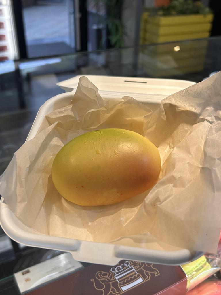 Корпусное пирожное Манго