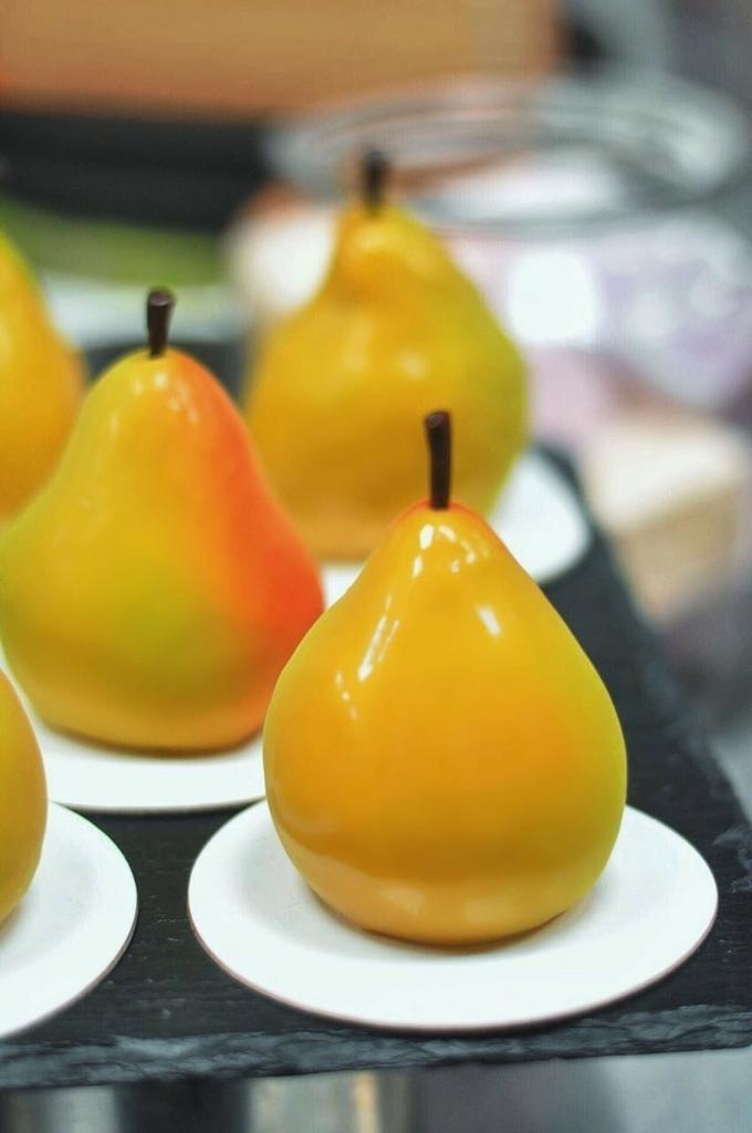 пирожное в виде груши