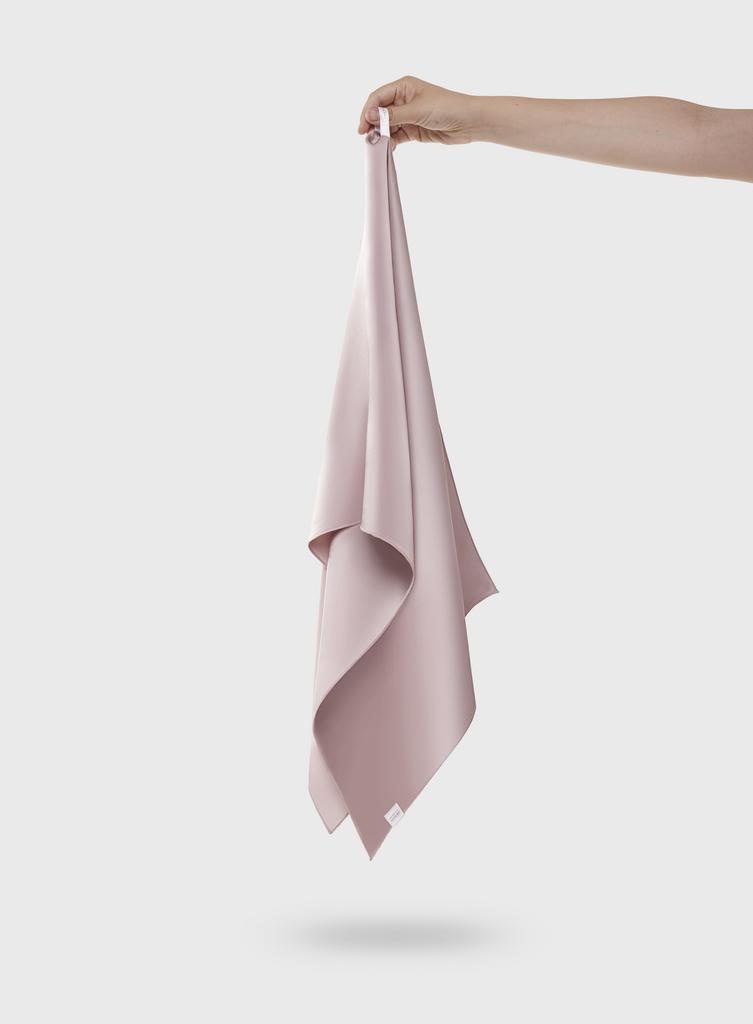 Шелковое полотенце для волос пудровое 43*110см