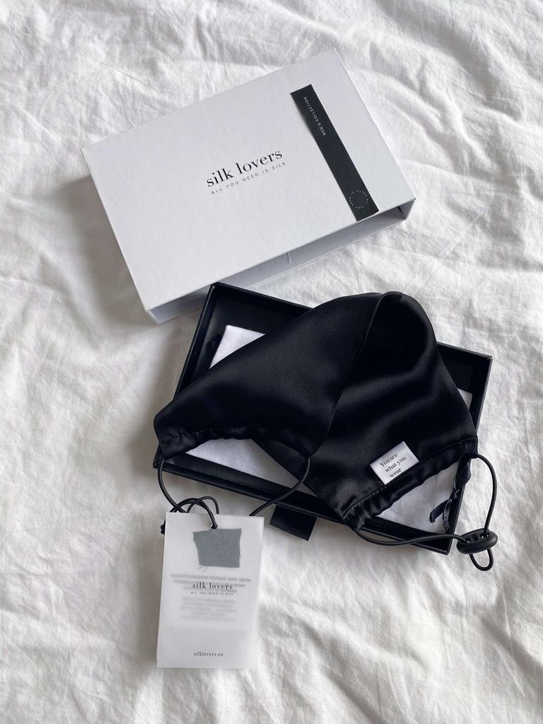 Маска для защиты  медицинская из натурального шелка  шелковая в которой легко дышать черного цвета против вирусов и коронавируса silk lovers для мероприятий мужская