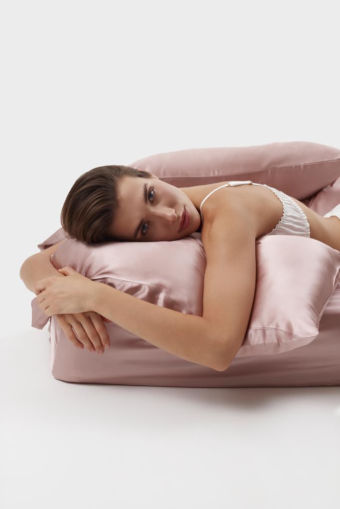 Шелковая наволочка