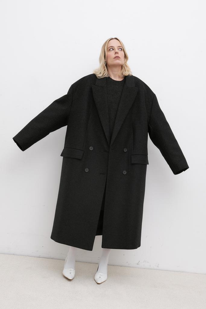 Пальто большое двубортное тёмно-серое