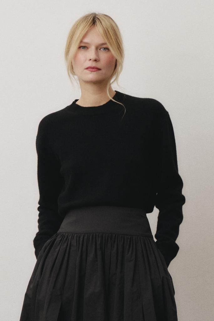 Свитер "Идеальный" чёрный