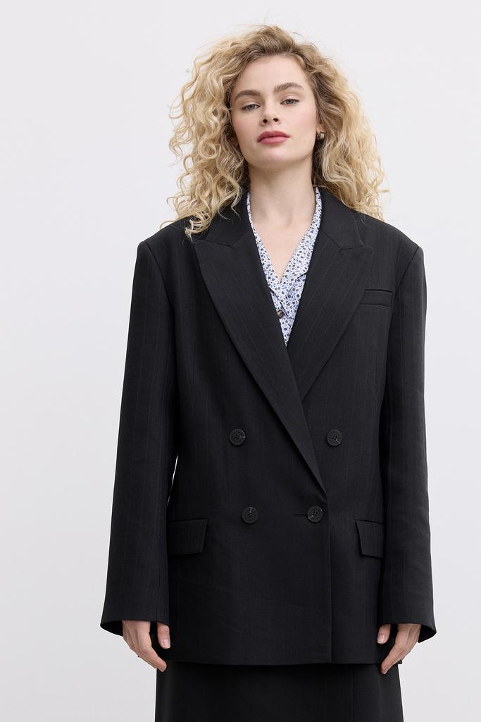 Пиджак в полоску из крапивы