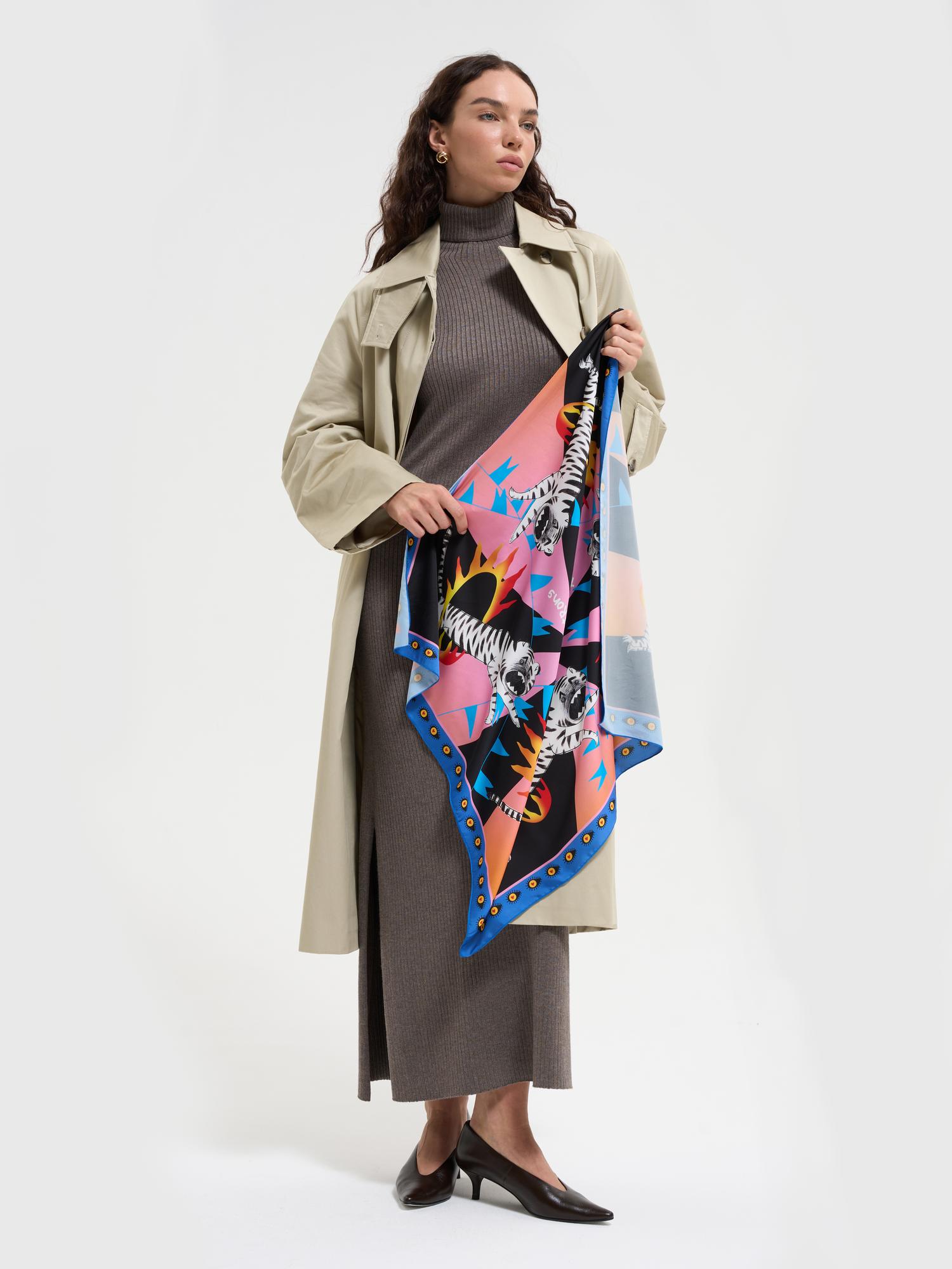 ПЛАТОК “STRONG WITH YOU” BLUE