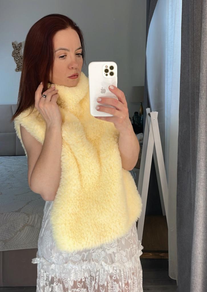 Меховая манишка