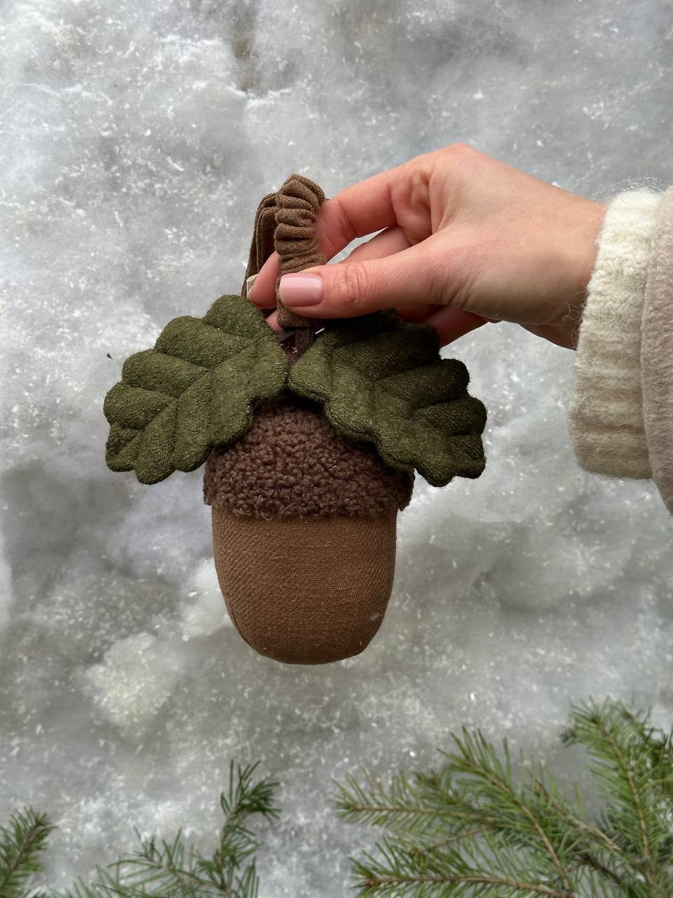 Подвесная погремушка '' Жёлудь''