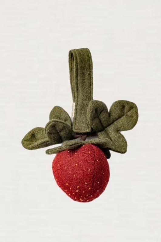 Подвесная погремушка ''Клубника''