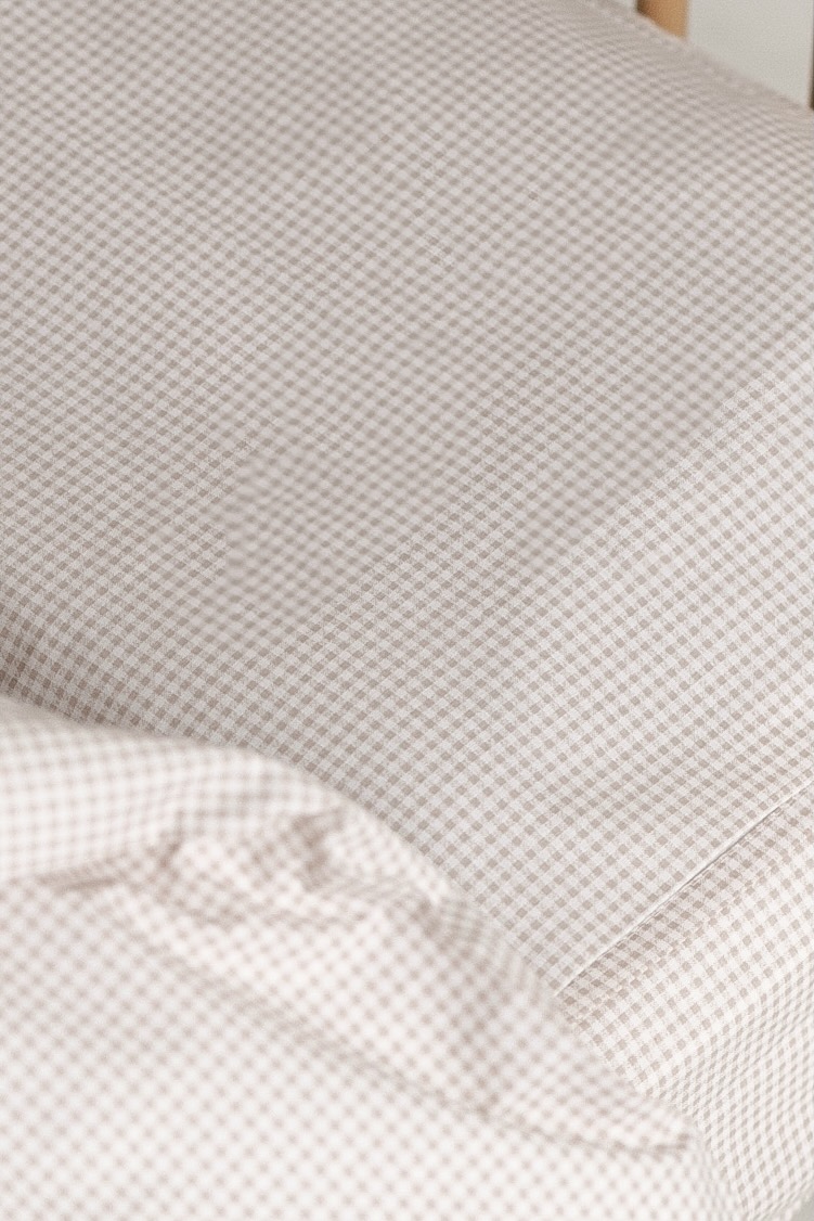 Наволочка из хлопка в клеточку