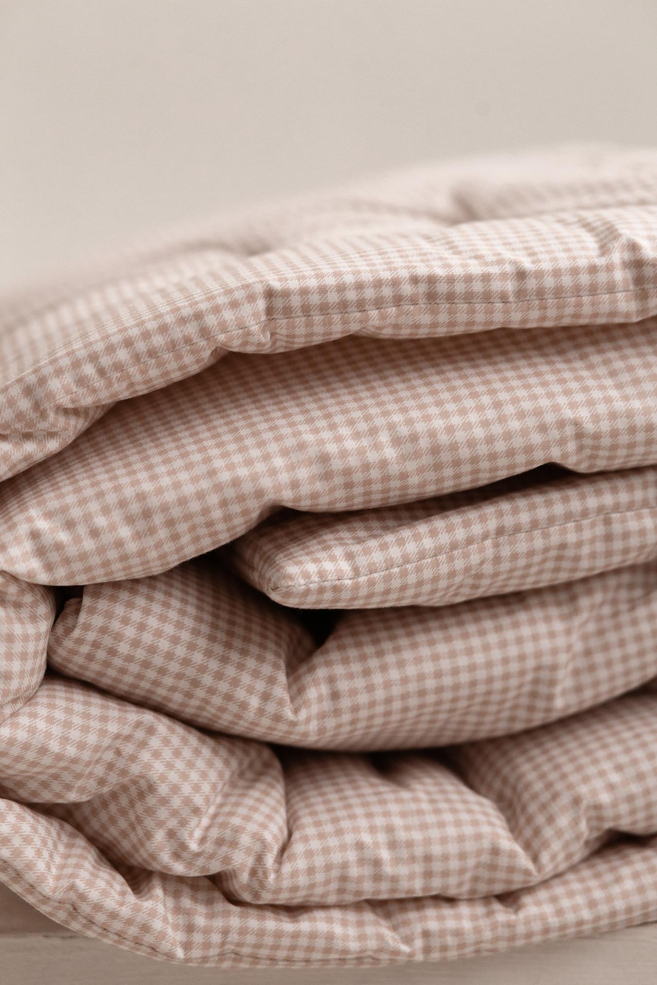 Одеяло из хлопка в бежевую клеточку