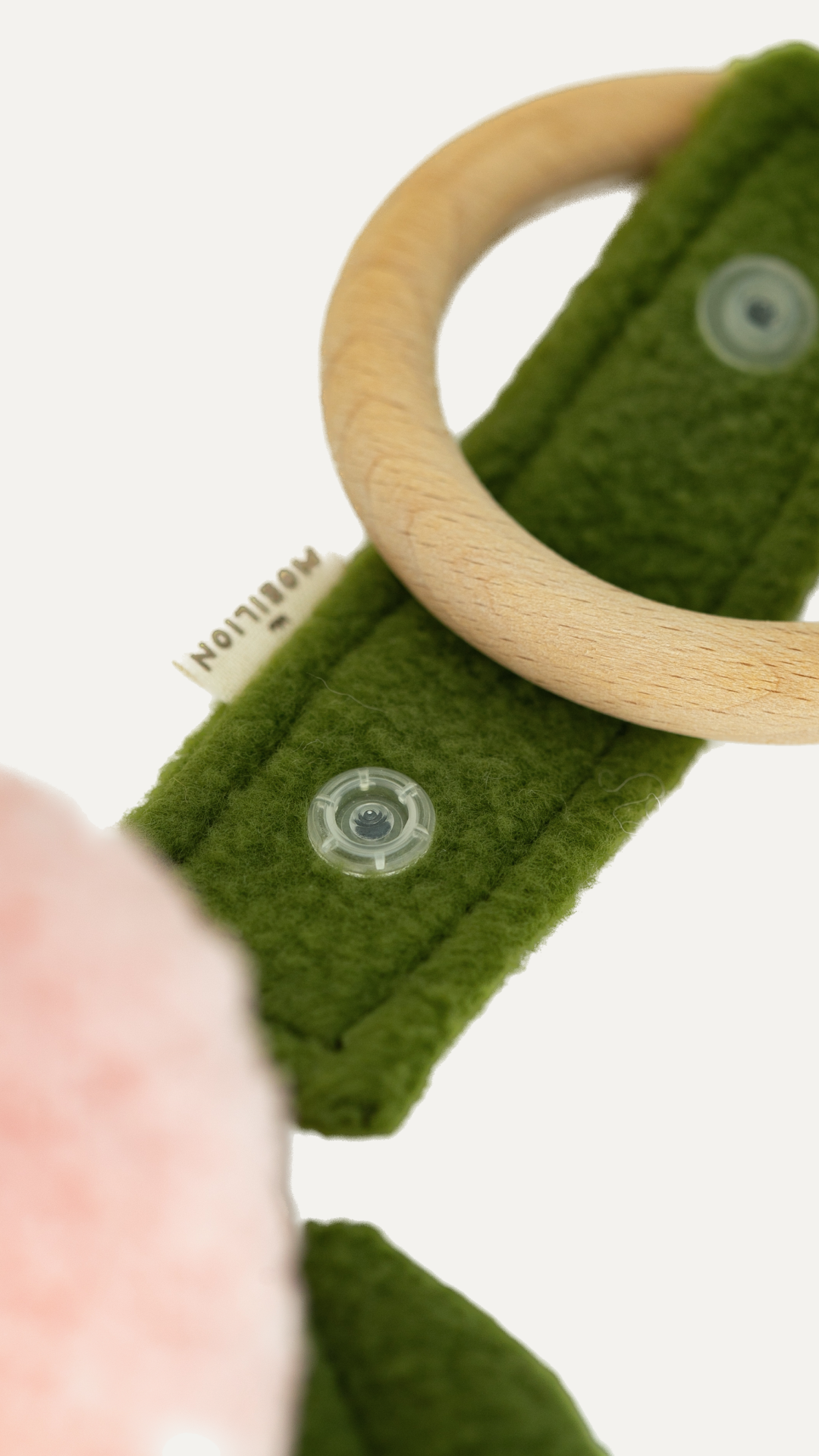 Погремушка на колечке "Персик"