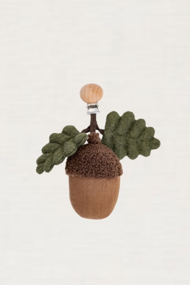 Погремушка "Жёлудь'' на коляску