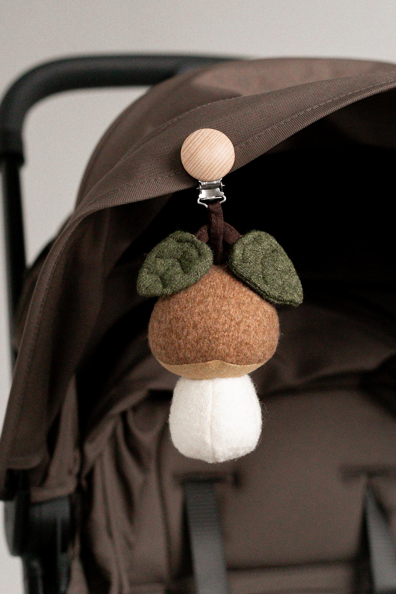 Погремушка "Белый гриб'' на коляску