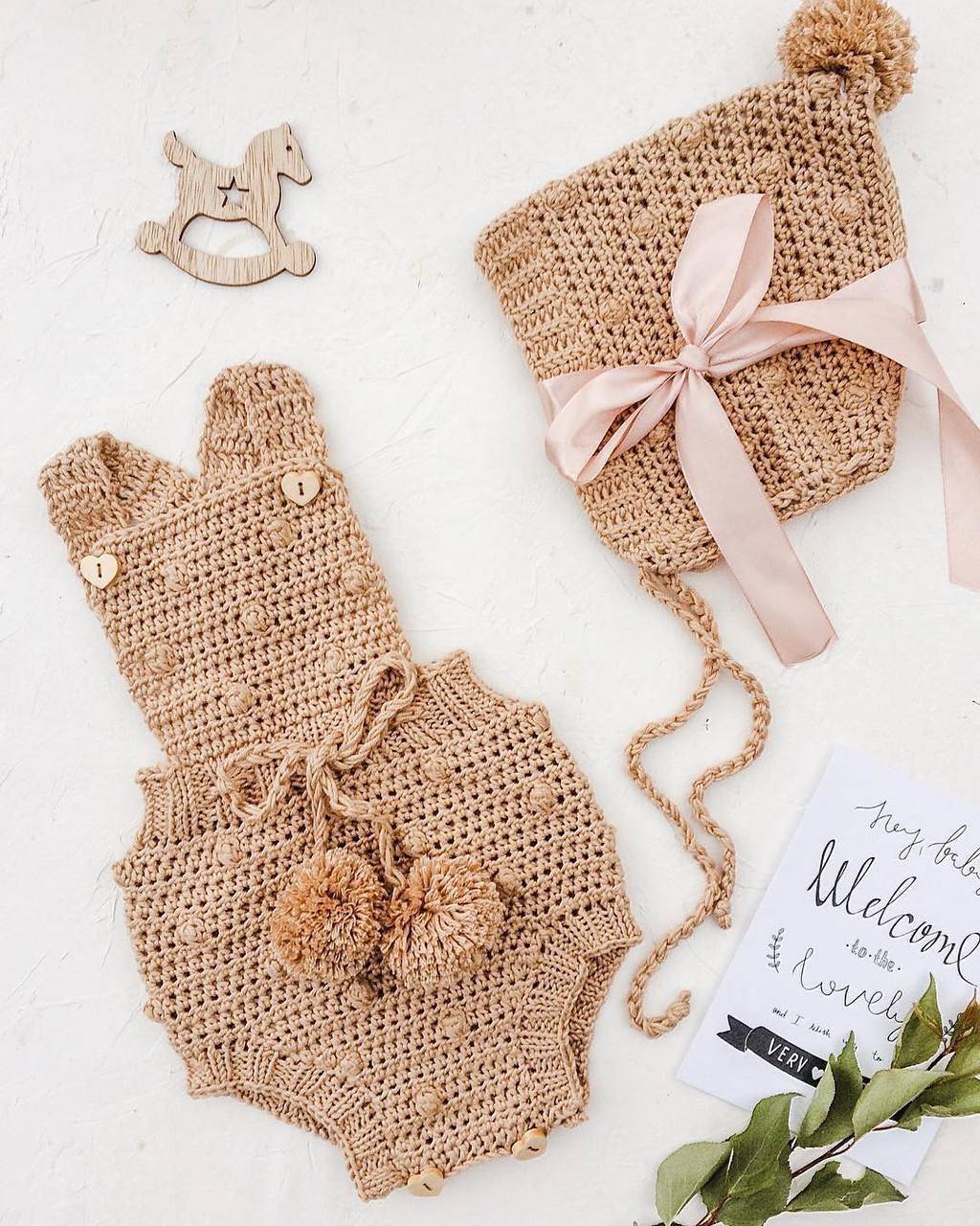 Мастер-класс «Детский бодик и чепчик пупырки»