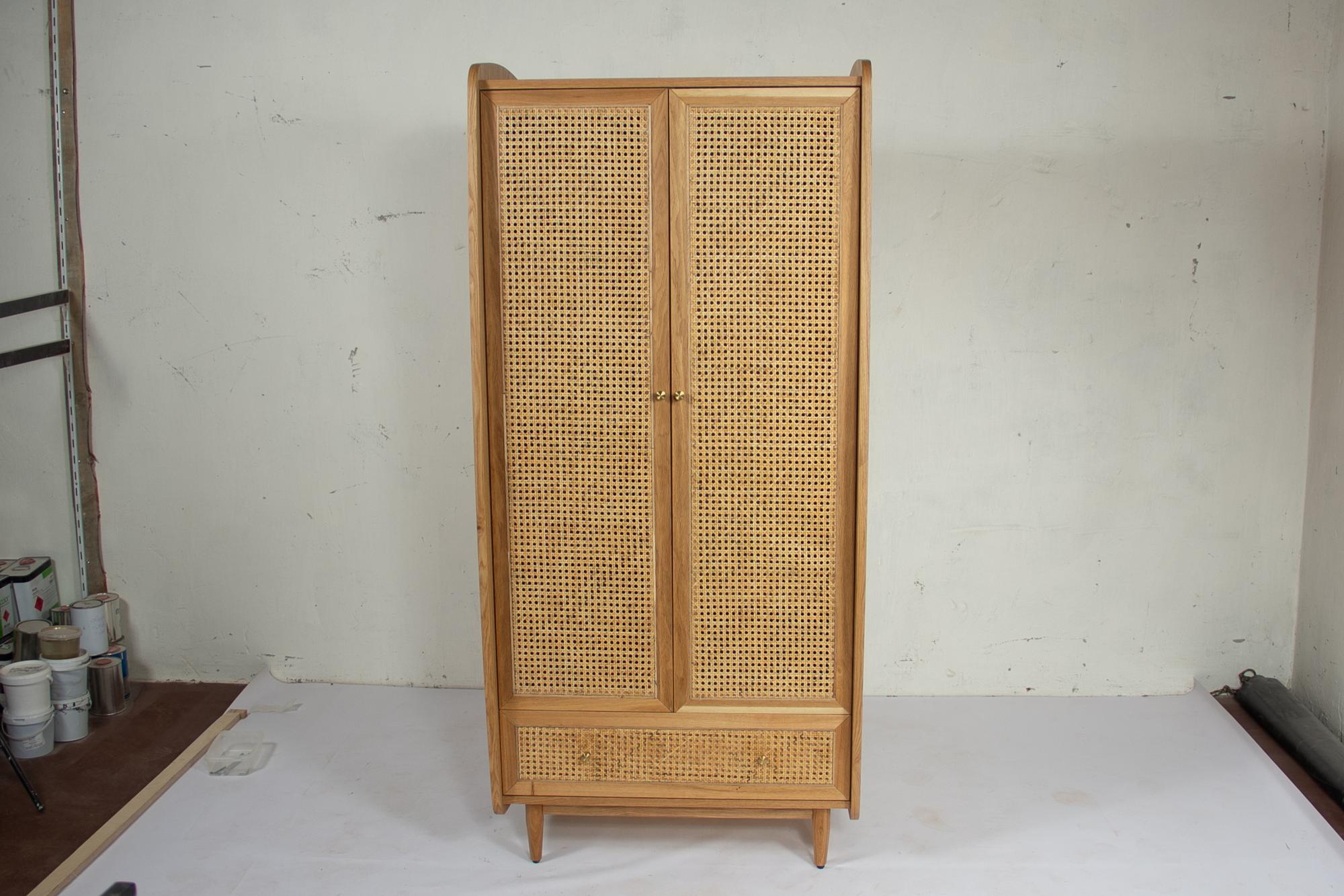 Шкаф с ротангом PW0153