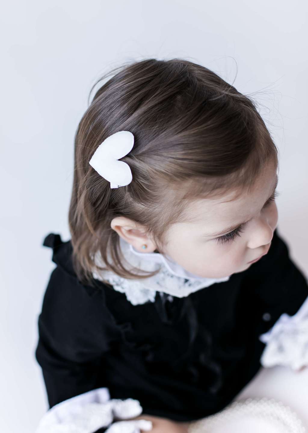 Заколка "Love is" цвет: белый