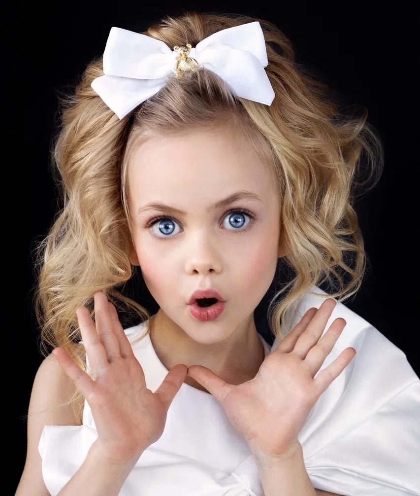 Заколка бархатная "Золотой мишка" цвет: белый