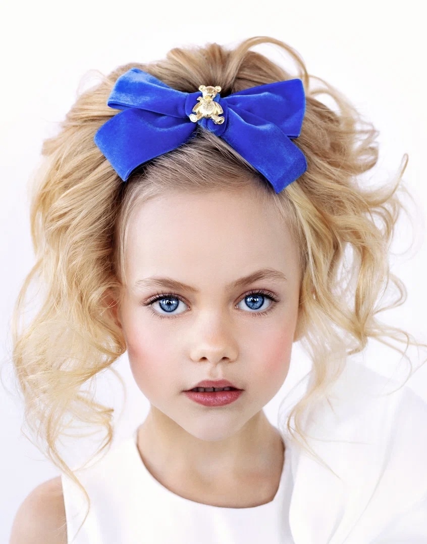 Заколка бархатная "Золотой мишка" цвет : синий