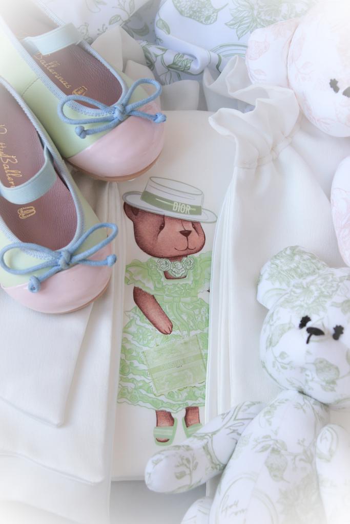 Футболка Flora ,цвет: айвори/фисташковый