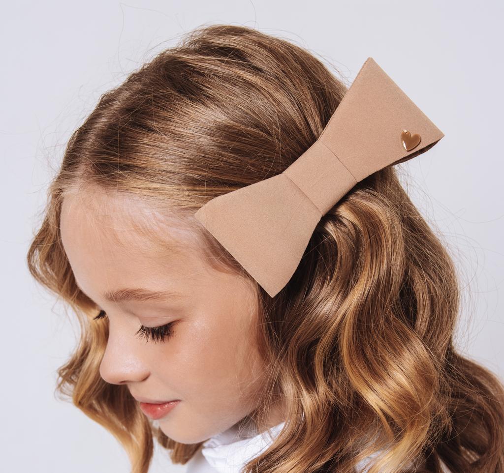 Бант на заколке "Betty Love" бежевый