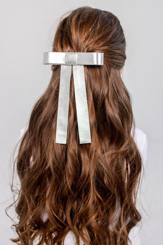 Бант на заколке "Bonny Silver"