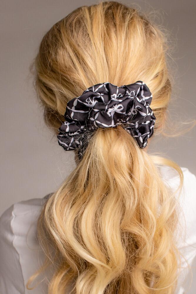 Скранч-резинка шелковая "DAVA" цвет:черный/белый