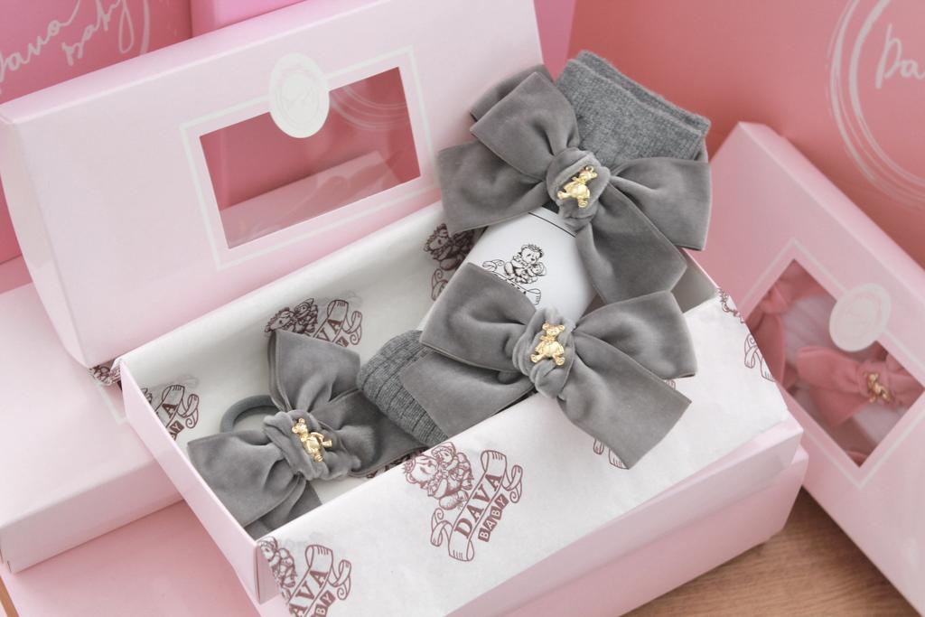 Подарочный набор  «Золотой мишка» =  гольфы серые/серый+ две резинки