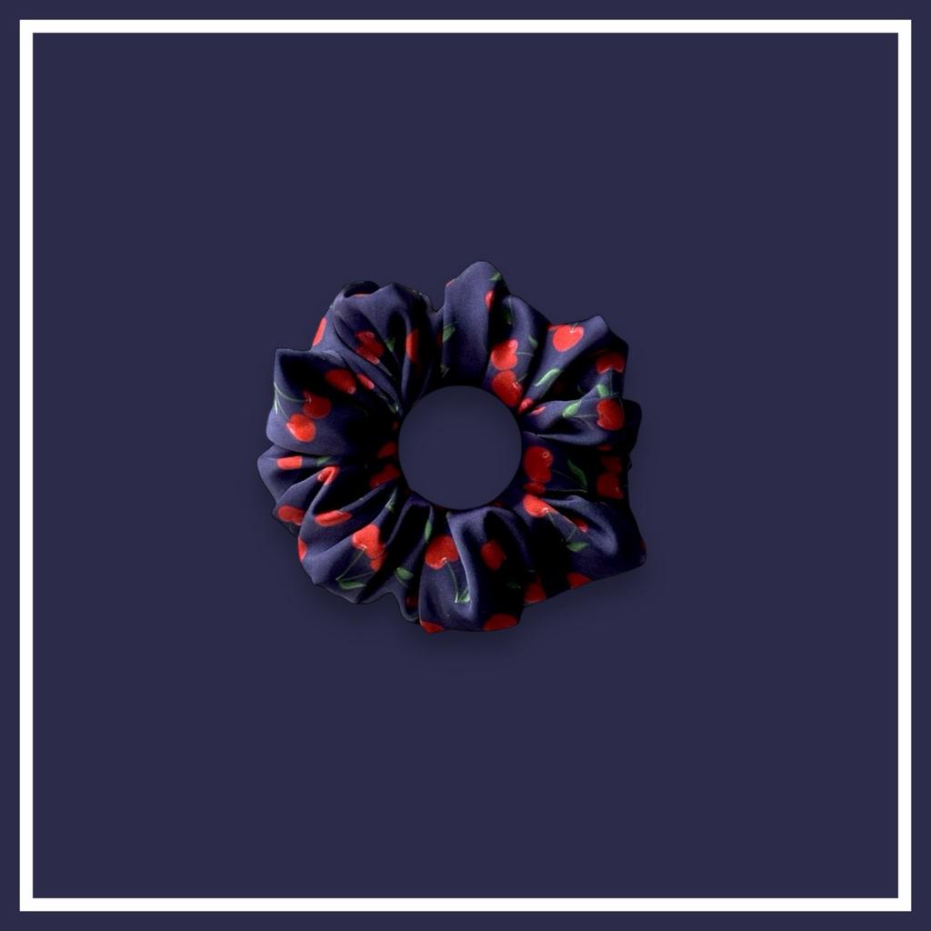 Скранч-резинка шелковая "Cherry " цвет: темно-синий