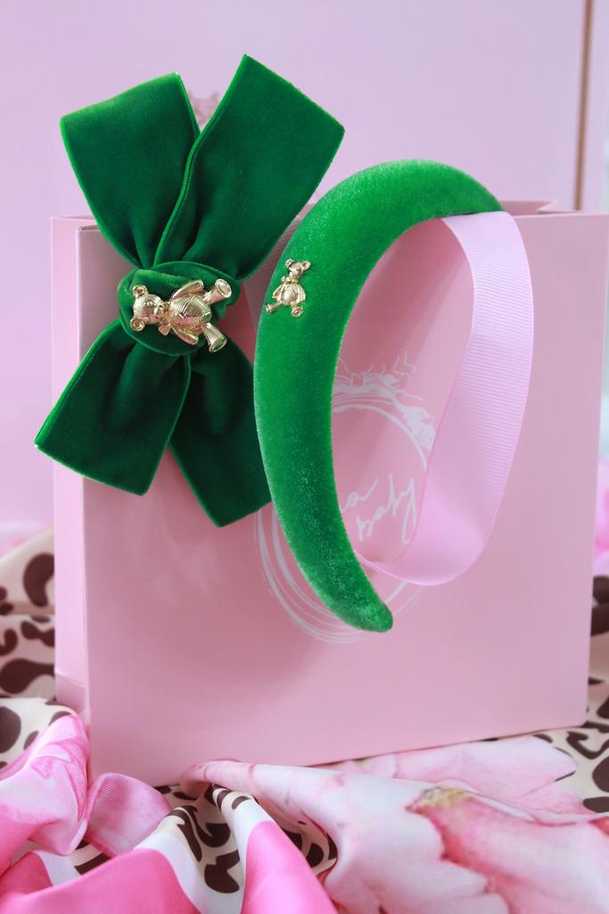 Подарочный набор ободок  бархатный "Золотой мишка" + заколка золотой мишка , цвет: зеленый
