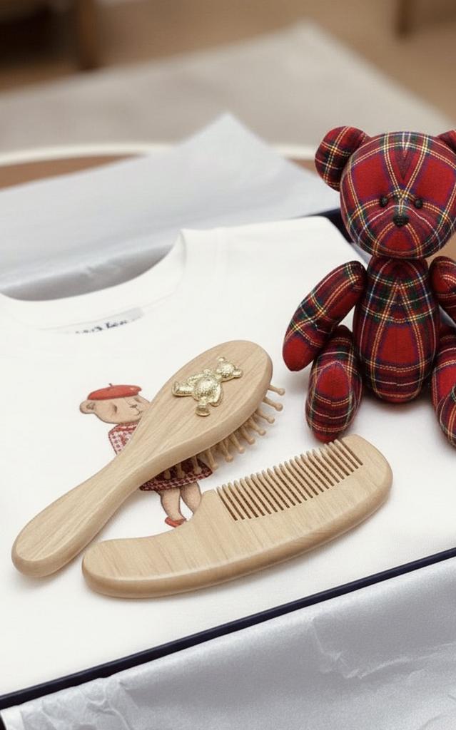 Комплект из двух деревянных расчесок "Золотой мишка"