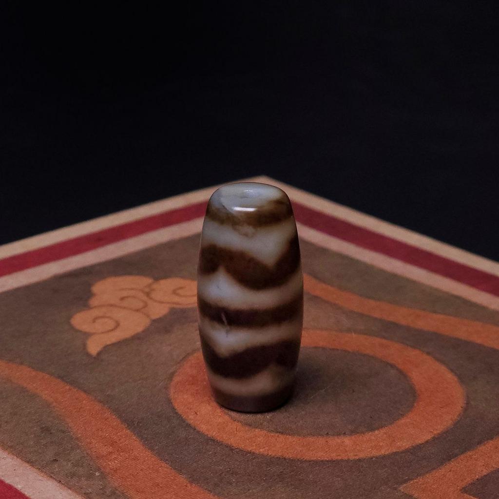 Дзи двойной тигровый клык № 1