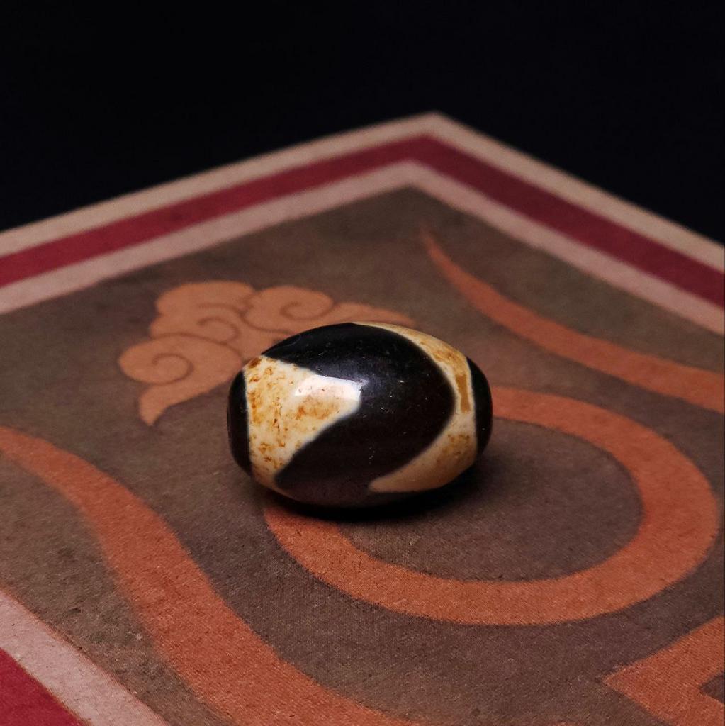 Бусина Дзи зуб тигра №2