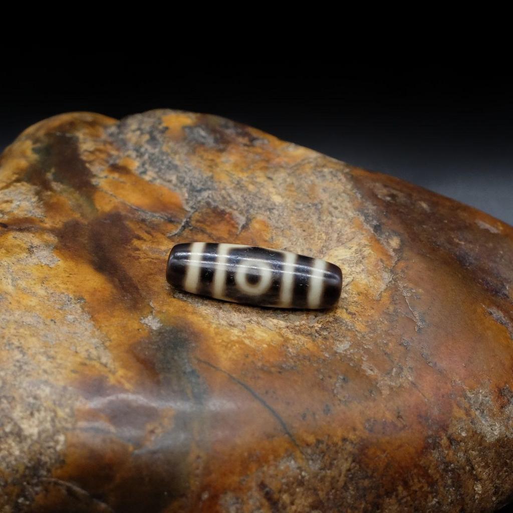 Бусина дзи 3 глаза №25