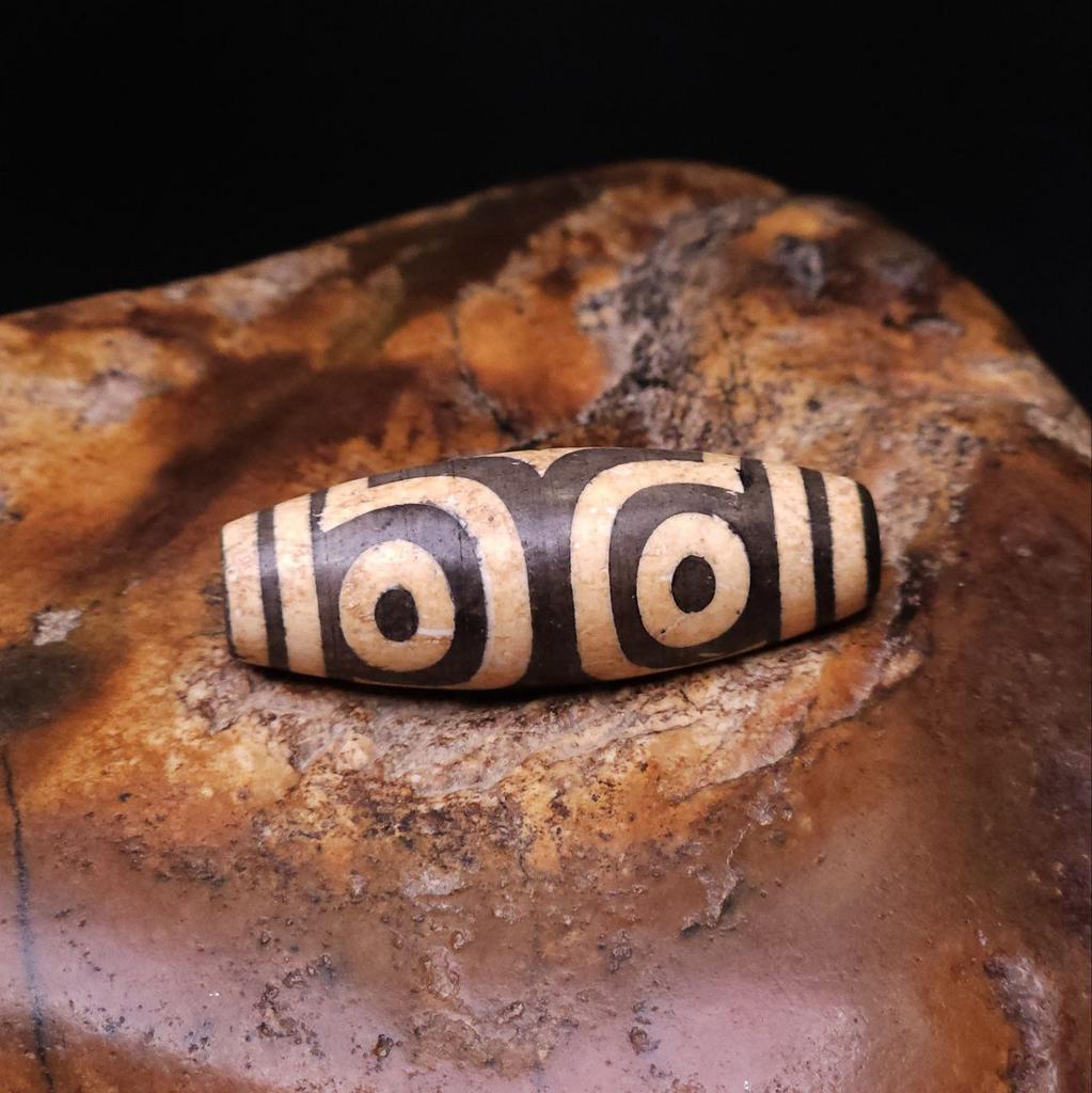 Бусина дзи 3 глаза №26