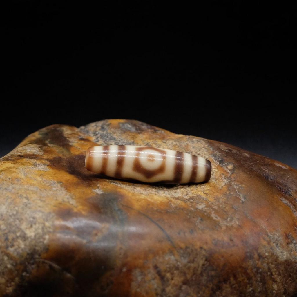 Бусина дзи 3 глаза №28 original