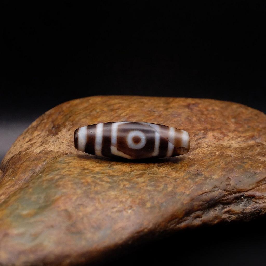 Бусина дзи 3 глаза №29