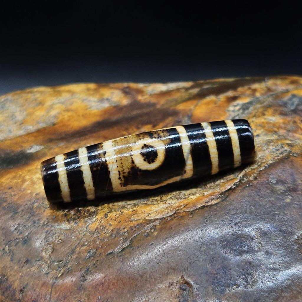 Бусина дзи 3 глаза №32